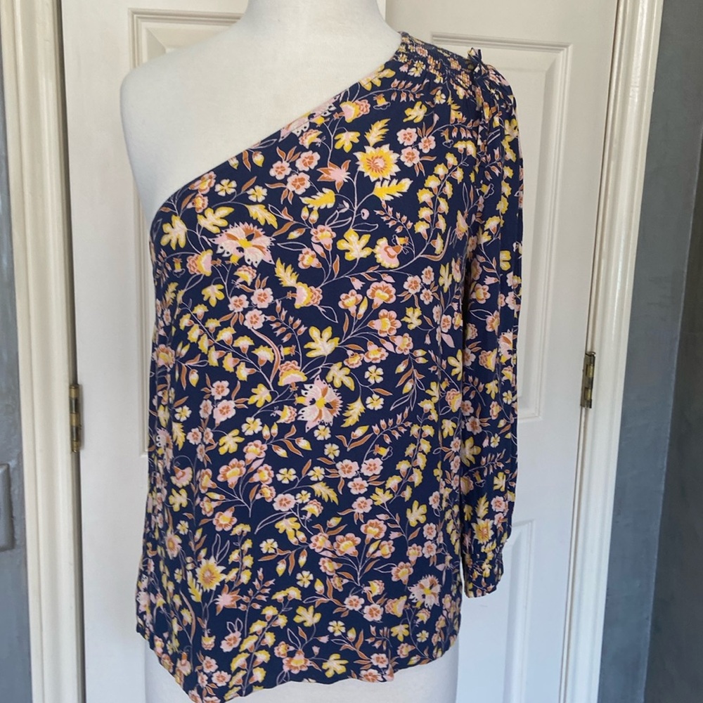 NWT GOODTHREADS medium Blue Wildflower Print top